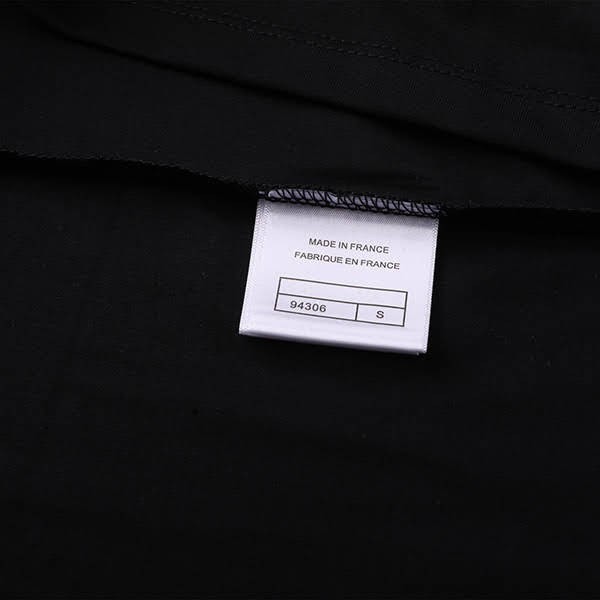 一目惚れ♪シャネル カメリアロゴ半袖Tシャツ 偽物 ブラック shh99359